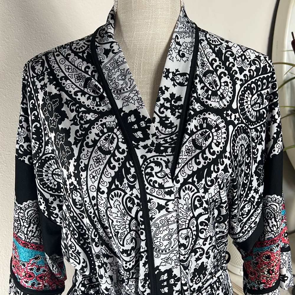 In Bloom S Mixed Pattern Robe - Picture 2 of 16
